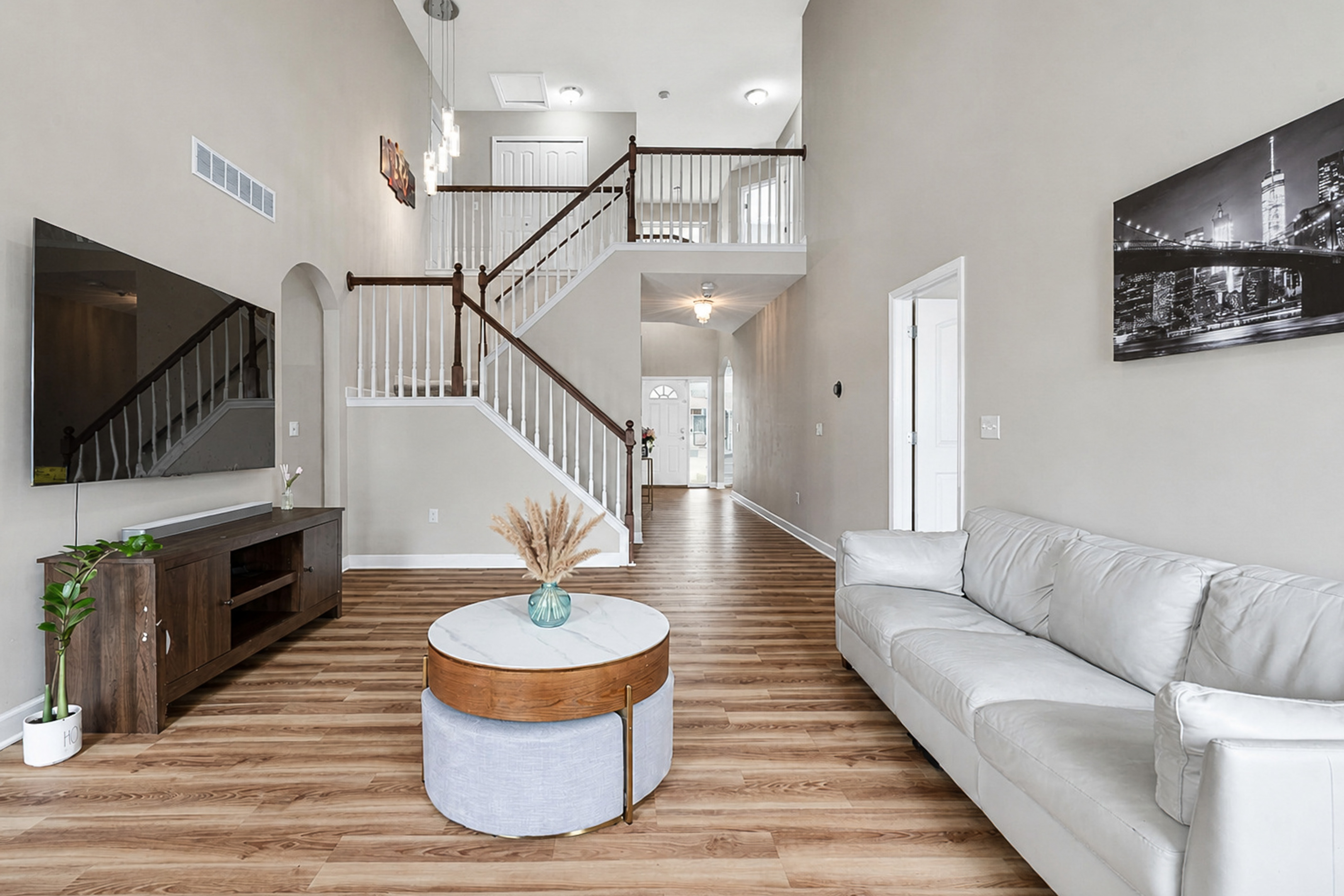 Living room real estate photography by MyEstatePics
